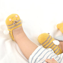 Baby Crochet Bumble Bee Booties by Albetta