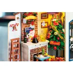 DIY Miniature House Kit: Christmas Patio