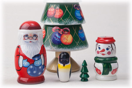 Christmas Tree Nesting Doll Stacking Doll 5pc. 8.5